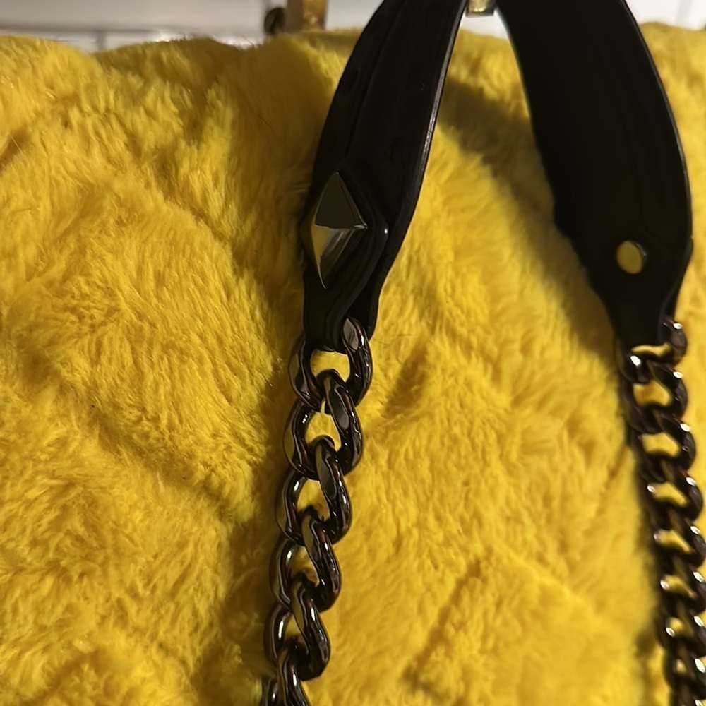 As seen in Vogue. Michael kors 2006 collection. Black studded leather. - Picture 2 of 10